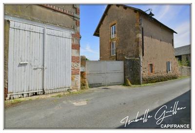 Maison - 352 m² - 9 pièces