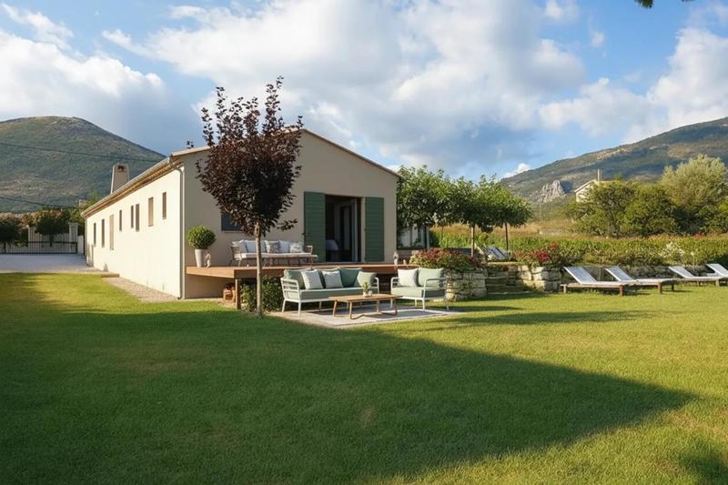 Maison - 160 m² - 4 pièces