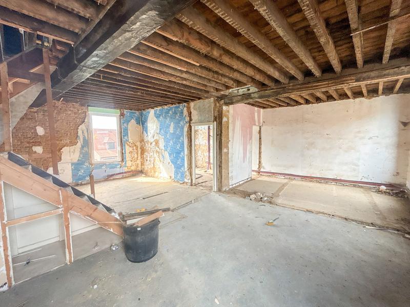 Maison ancienne - 180 m² - 6 pièces