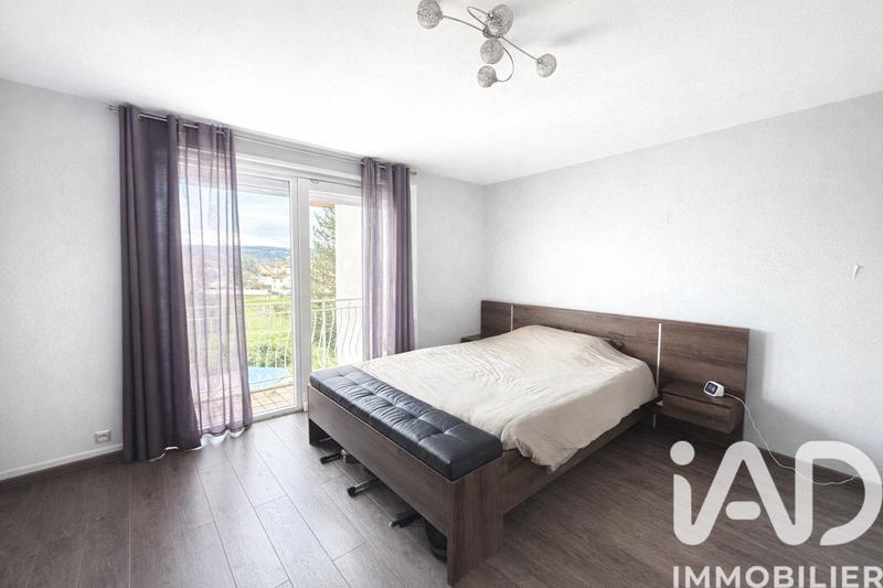 Maison - 171 m² - 6 pièces