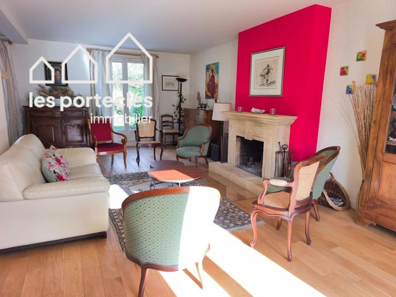 Maison - 179 m² - 7 pièces