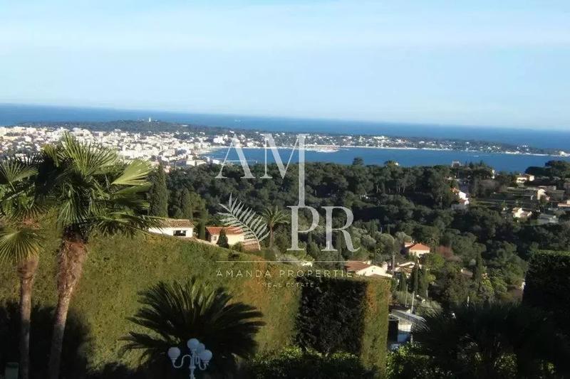 Villa - 400 m² - 10 pièces