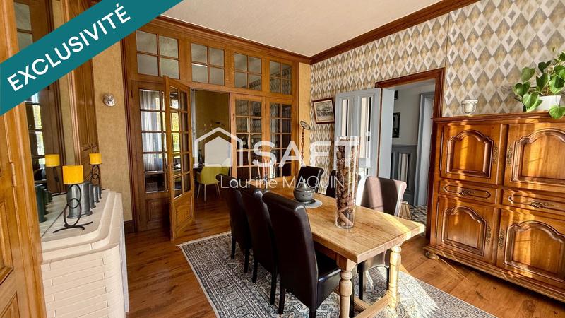 Maison - 250 m² - 8 pièces