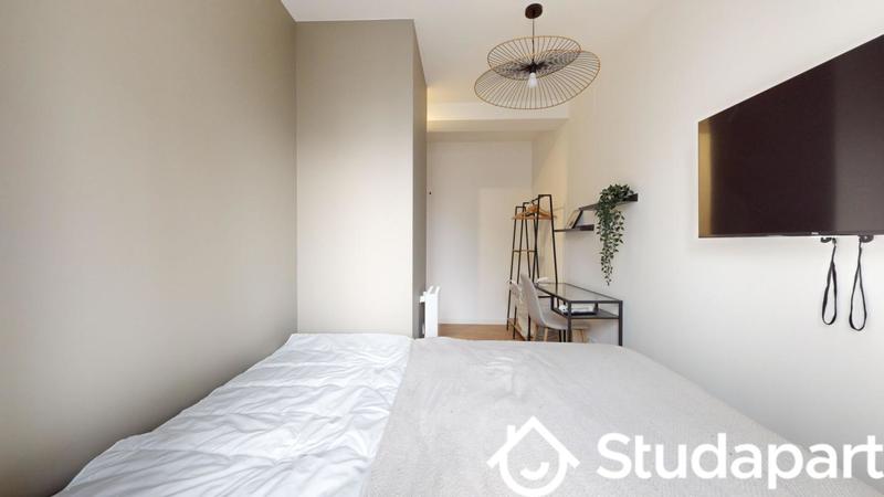 Chambre - 11 m² - 1 pièce