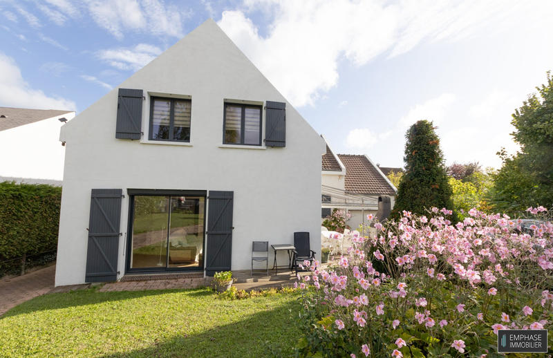 Maison contemporaine - 184 m² - 7 pièces