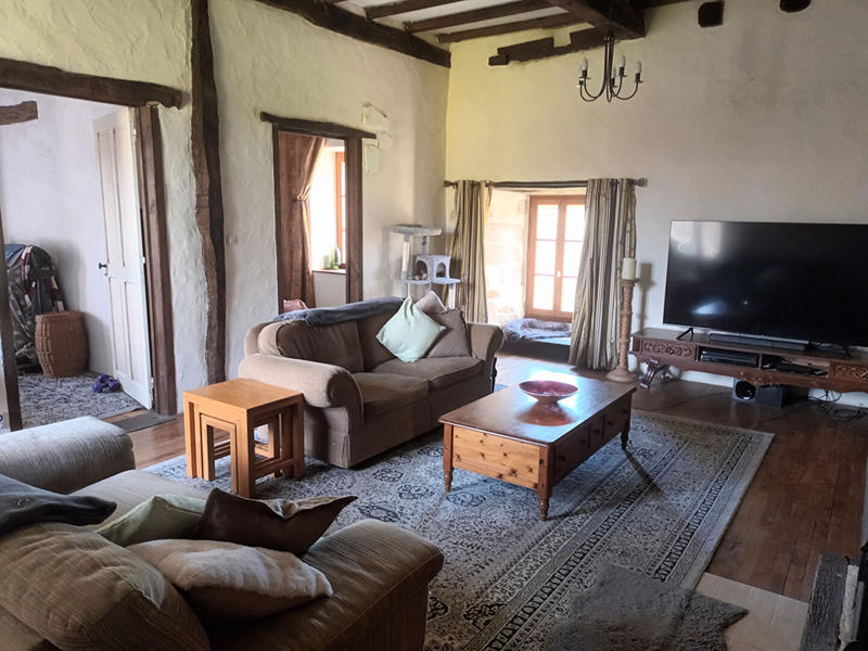 Maison - 350 m² - 4 pièces