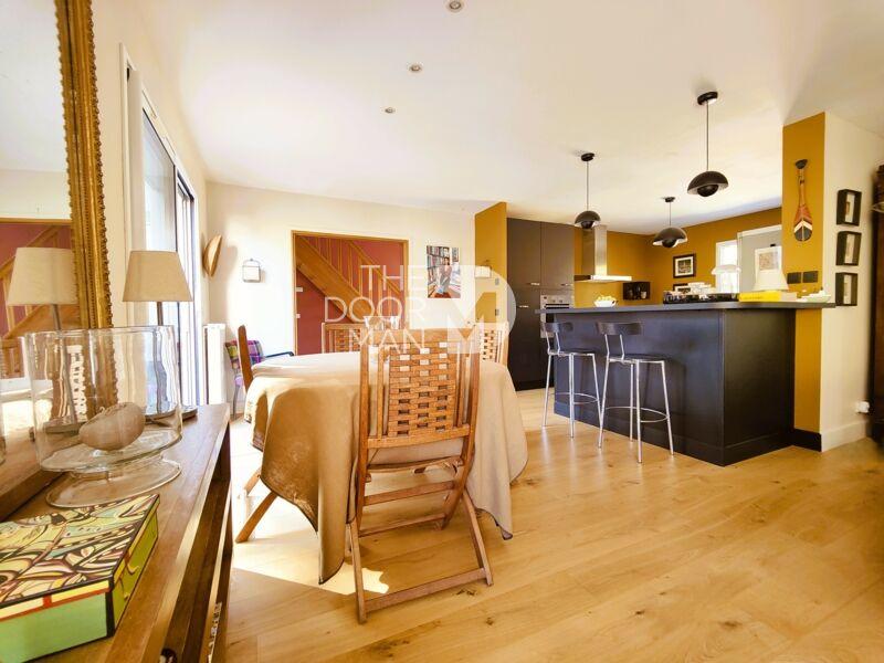 Maison d'architecte - 150 m² - 8 pièces