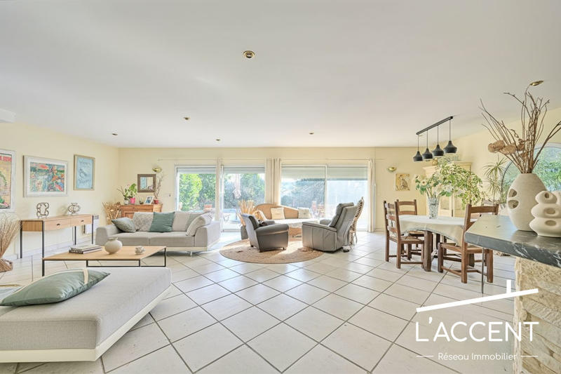 Maison - 143 m² - 4 pièces