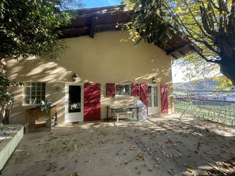 Maison - 96 m² - 4 pièces