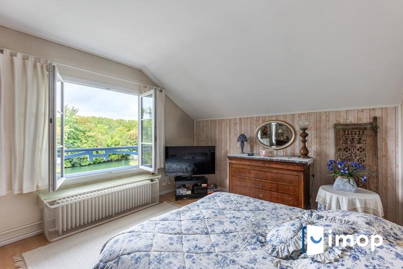 Maison - 160 m² - 5 pièces