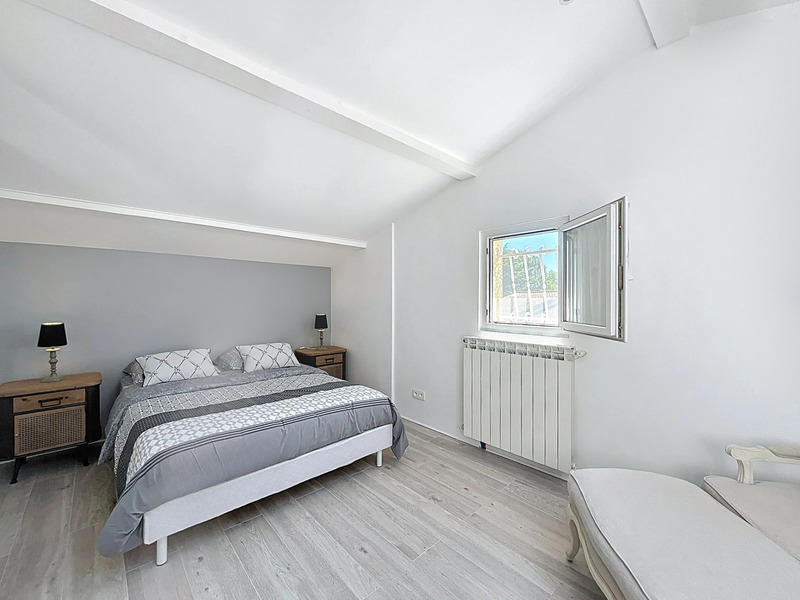 Maison - 165 m² - 6 pièces