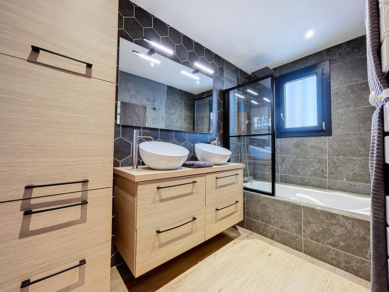 Villa - 200 m² - 8 pièces