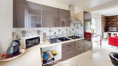 Maison - 168 m² - 7 pièces