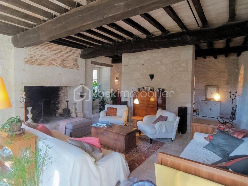 Demeure - 321 m² - 10 pièces