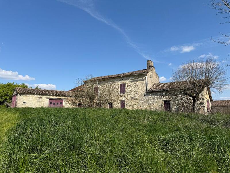 Maison - 180 m² - 9 pièces