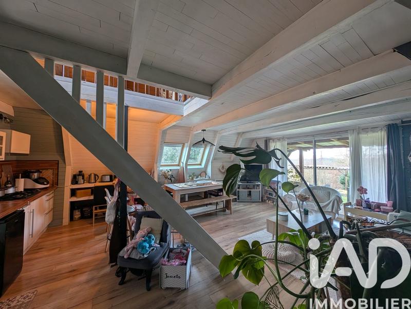 Maison - 95 m² - 4 pièces