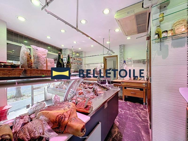 Local commercial - 84 m²