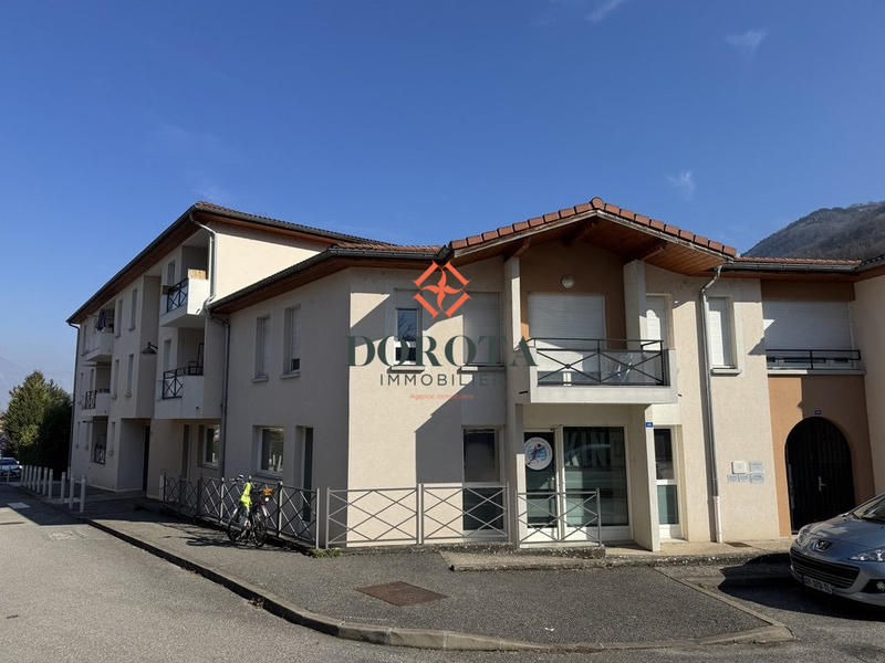 Parking / Garage - 14 m²