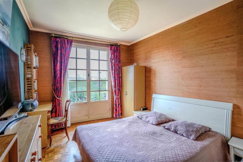 Maison - 137 m² - 7 pièces