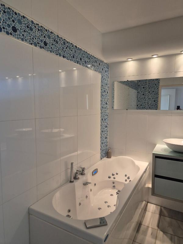 Appartement - 98 m² - 4 pièces