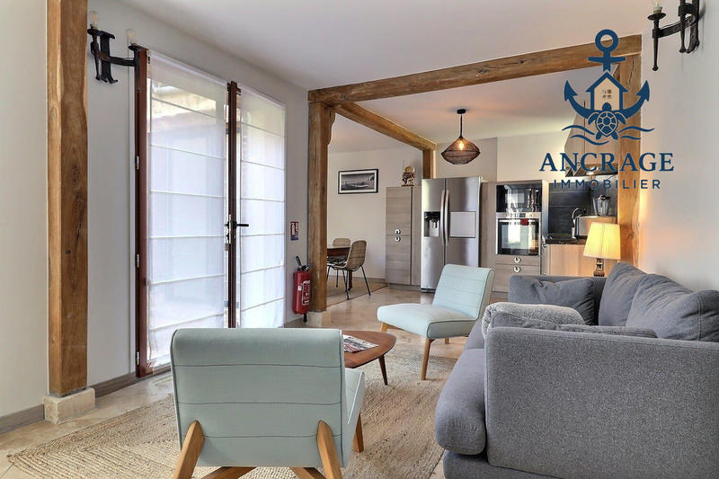 Maison ancienne - 266 m² - 9 pièces
