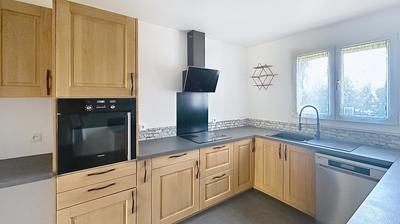 Maison - 167 m² - 8 pièces