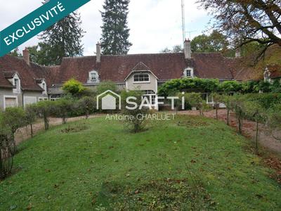 Maison - 410 m² - 11 pièces