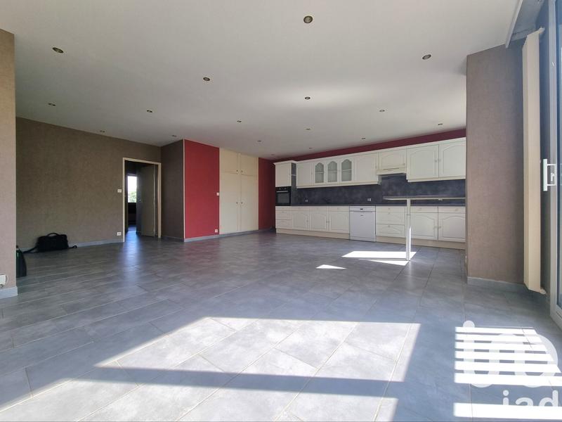 Appartement - 84 m² - 3 pièces