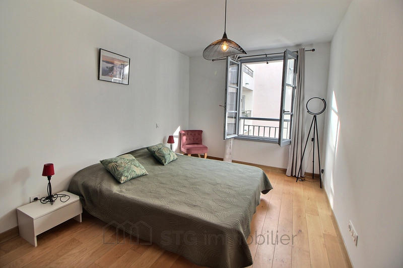 Appartement - 91 m² - 3 pièces