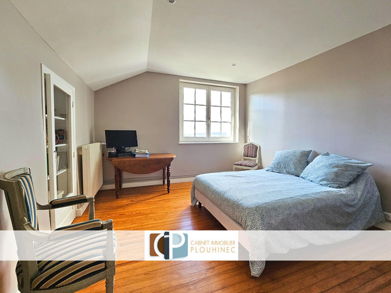 Maison - 178 m² - 6 pièces