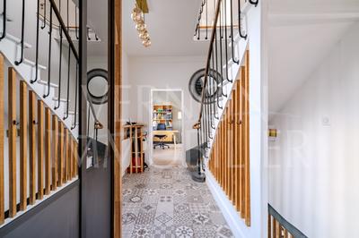 Maison - 143 m² - 7 pièces