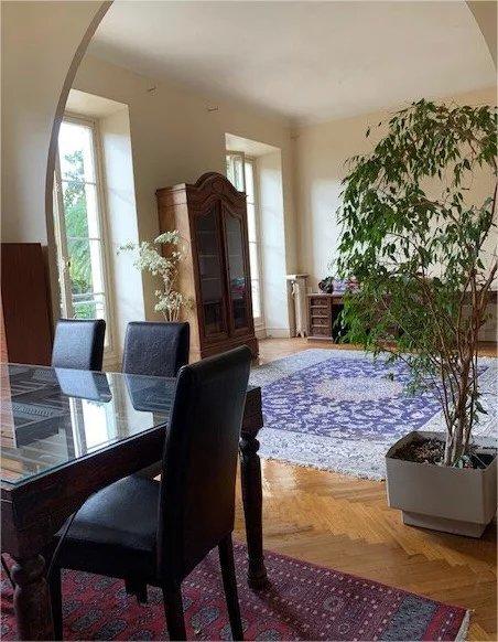 Appartement - 120 m² - 4 pièces