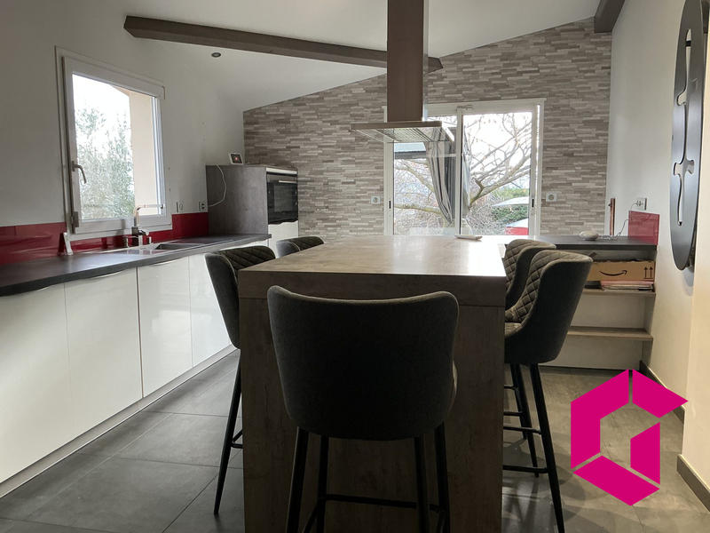 Maison ancienne - 290 m² - 8 pièces