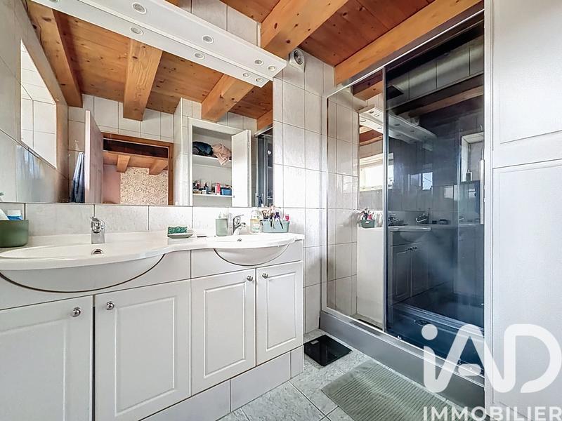 Maison - 408 m² - 6 pièces