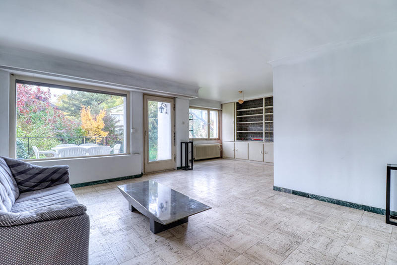 Maison - 256 m² - 9 pièces