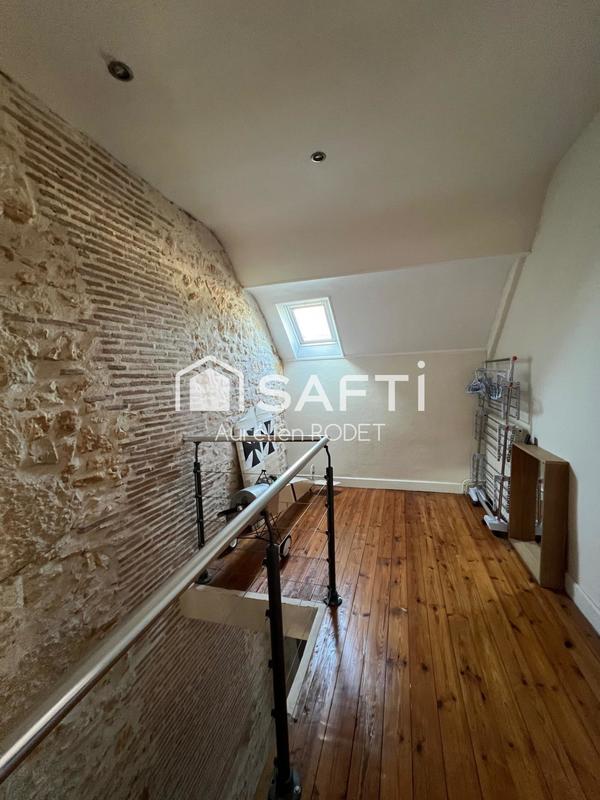 Maison - 151 m² - 7 pièces