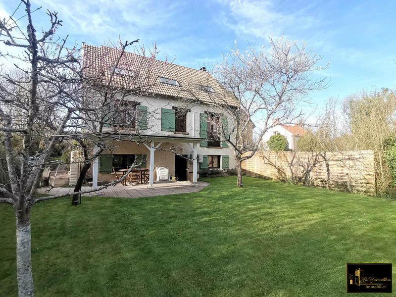 Maison traditionnelle - 130 m² - 4 pièces