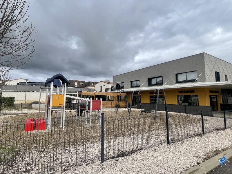 Local commercial - 45 m² - 2 pièces