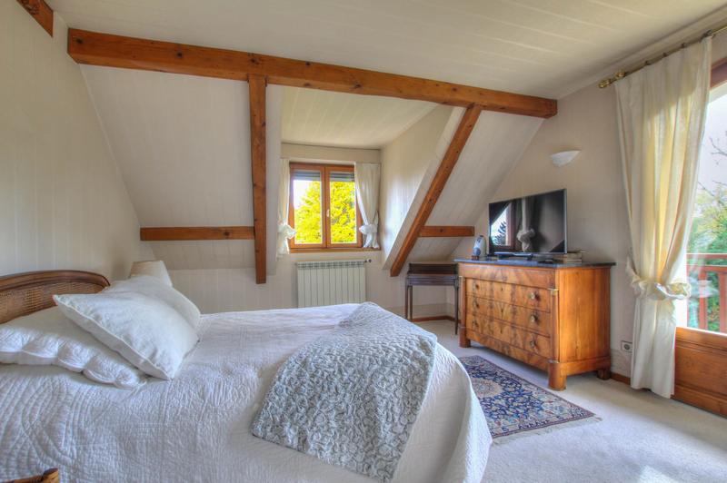 Maison - 295 m² - 8 pièces