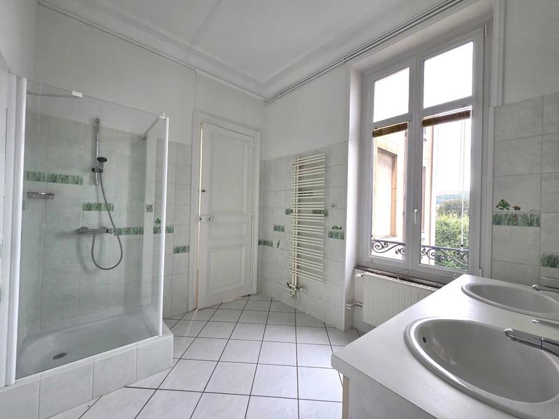 Appartement - 155 m² - 5 pièces