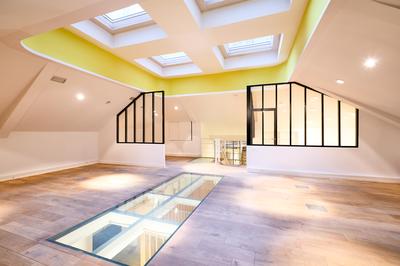 Local commercial - 173 m² - 6 pièces