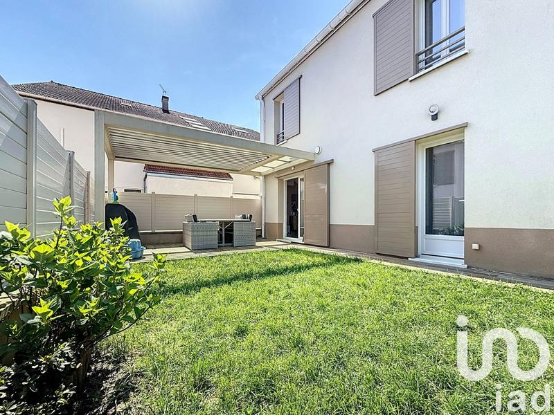 Maison - 100 m² - 6 pièces