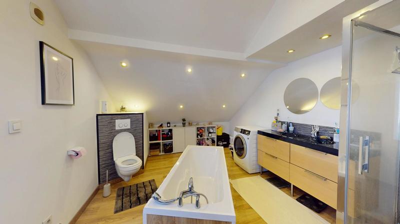 Maison - 100 m² - 4 pièces