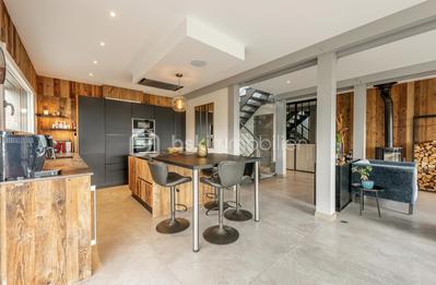 Maison d'architecte - 269 m² - 9 pièces