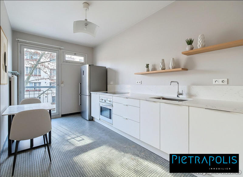 Appartement - 65 m² - 3 pièces