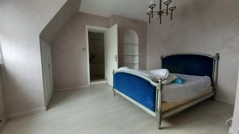 Maison - 176 m² - 9 pièces