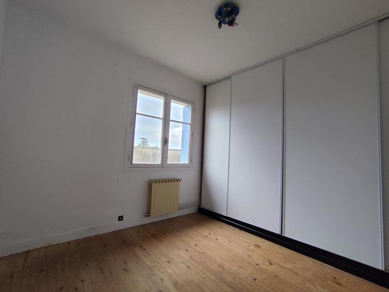 Maison - 180 m² - 8 pièces