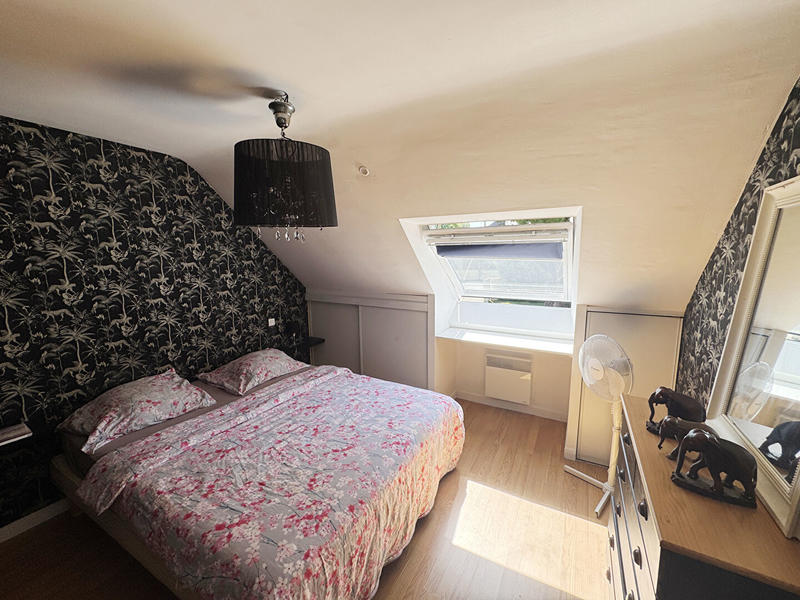 Maison - 171 m² - 7 pièces