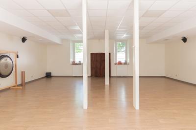 Local d'activités - 145 m² - 4 pièces