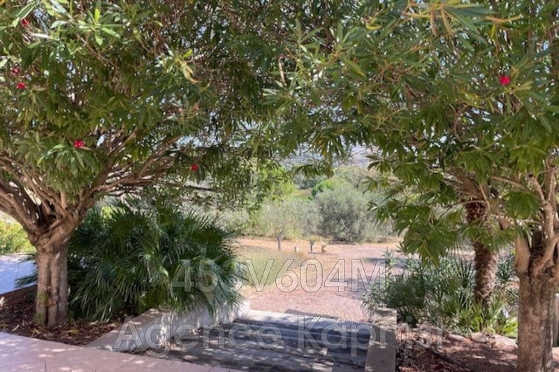 Bastide - 350 m² - 12 pièces